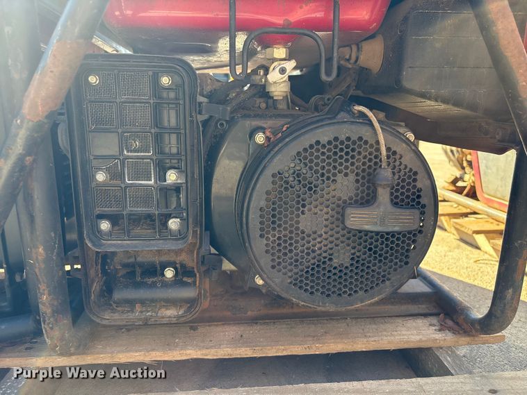 image for item EU7116 (7) Honda EB 6500X generators