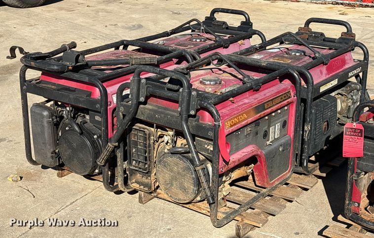 image for item EU7116 (7) Honda EB 6500X generators
