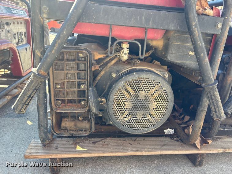 image for item EU7116 (7) Honda EB 6500X generators
