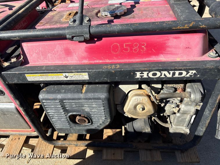 image for item EU7116 (7) Honda EB 6500X generators