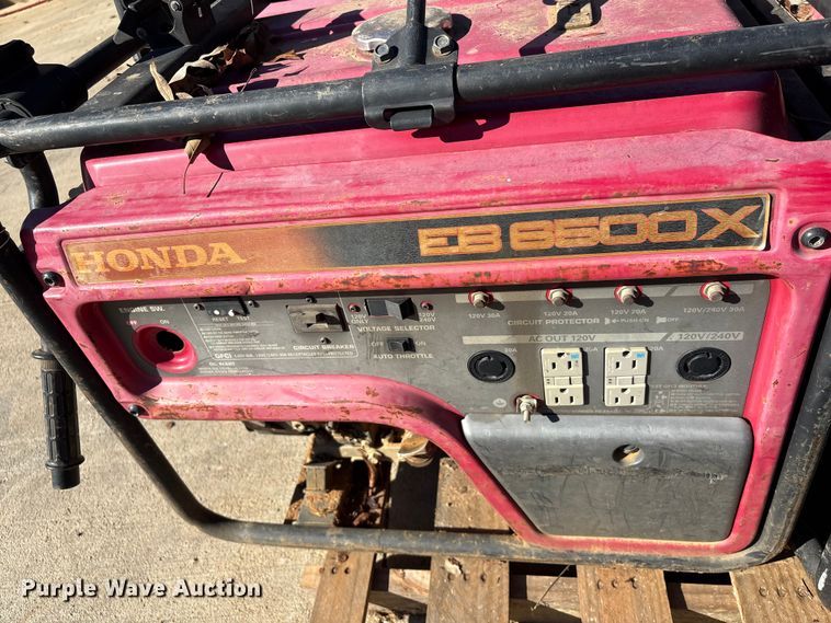 image for item EU7116 (7) Honda EB 6500X generators