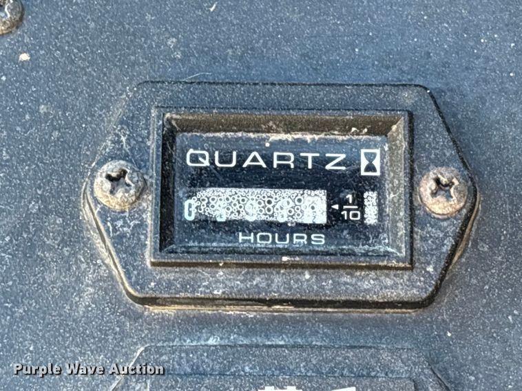 image for item EU7117 Tennant 5680 floor scrubber