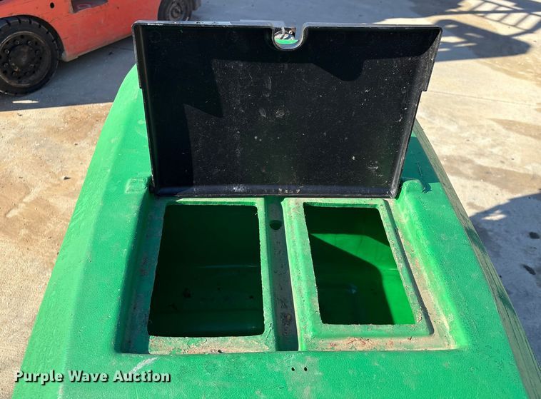 image for item EU7117 Tennant 5680 floor scrubber