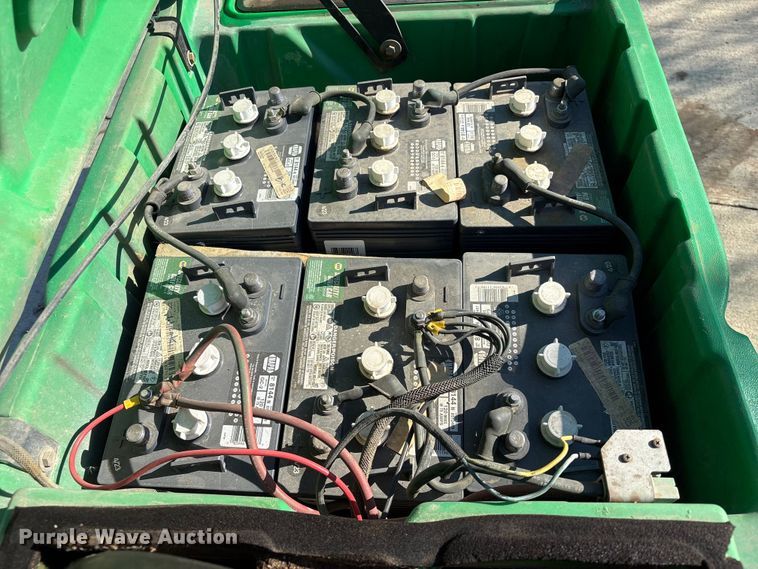 image for item EU7117 Tennant 5680 floor scrubber