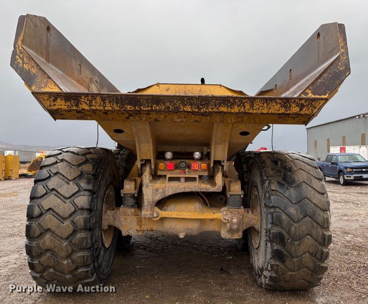 image for item EU8567 2013 Caterpillar 740B articulated haul truck