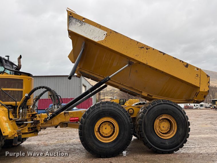 image for item EU8567 2013 Caterpillar 740B articulated haul truck