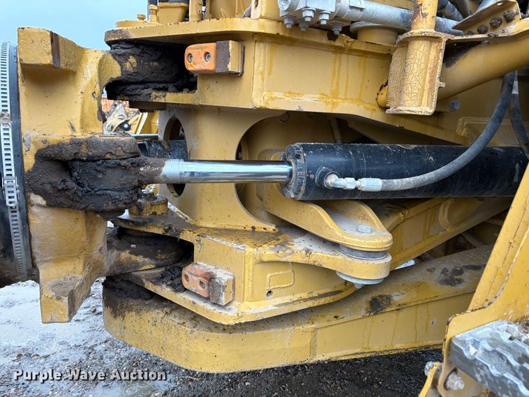 image for item EU8567 2013 Caterpillar 740B articulated haul truck