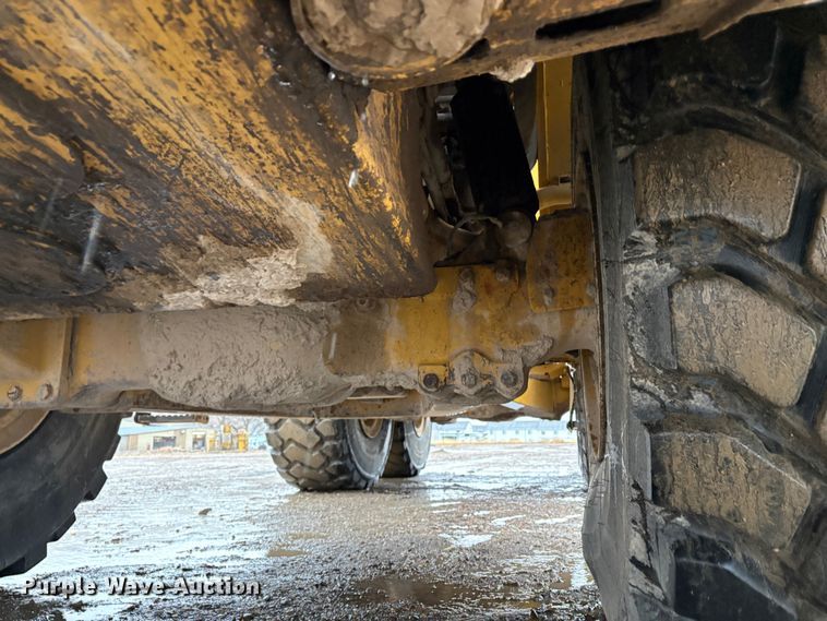 image for item EU8567 2013 Caterpillar 740B articulated haul truck