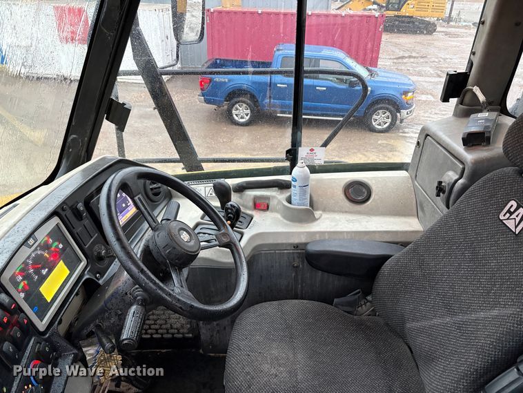 image for item EU8567 2013 Caterpillar 740B articulated haul truck