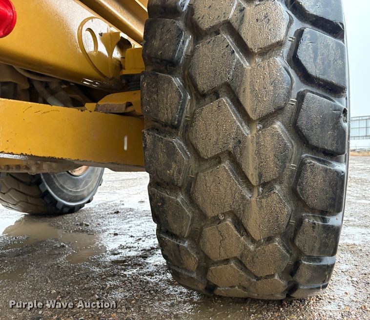 image for item EU8567 2013 Caterpillar 740B articulated haul truck