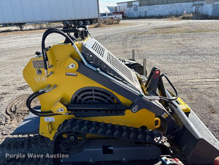 image for item EV3445 2025 Starvox SV-480 compact utility loader