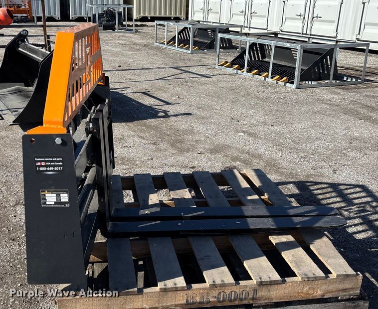 image for item EV3447 2025 LandHonor HPF-11-3000G skid steer forks