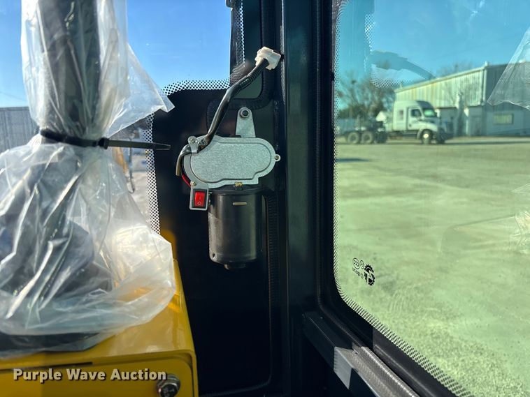 image for item EV3453 2025 Starvox SV-ME15 mini excavator