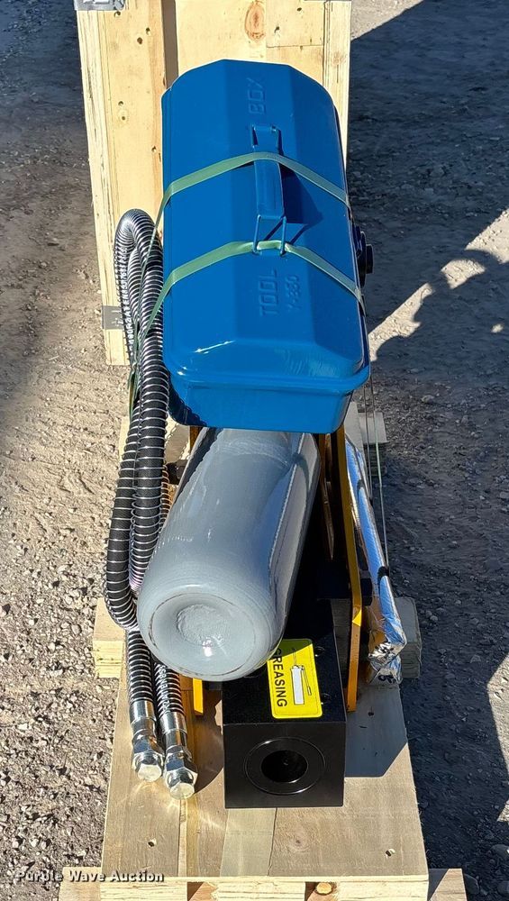 image for item EV3453 2025 Starvox SV-ME15 mini excavator