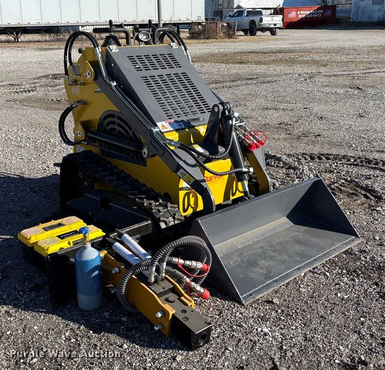 image for item EV3454 2025 Starvox SV-480 compact utility loader