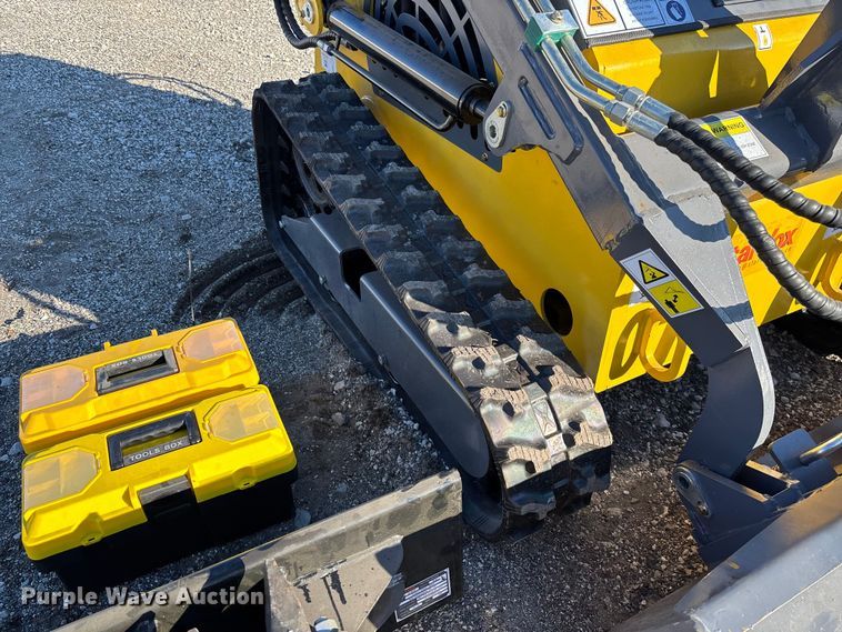 image for item EV3454 2025 Starvox SV-480 compact utility loader