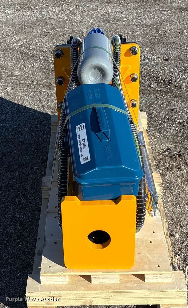 image for item EV3455 2025 PC530 breaker