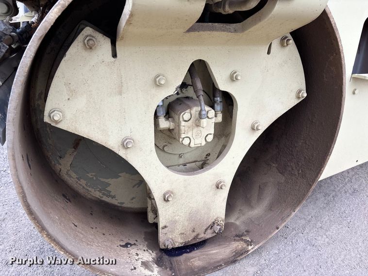 image for item EV3498 Ingersoll Rand DD-34HF double drum vibratory roller