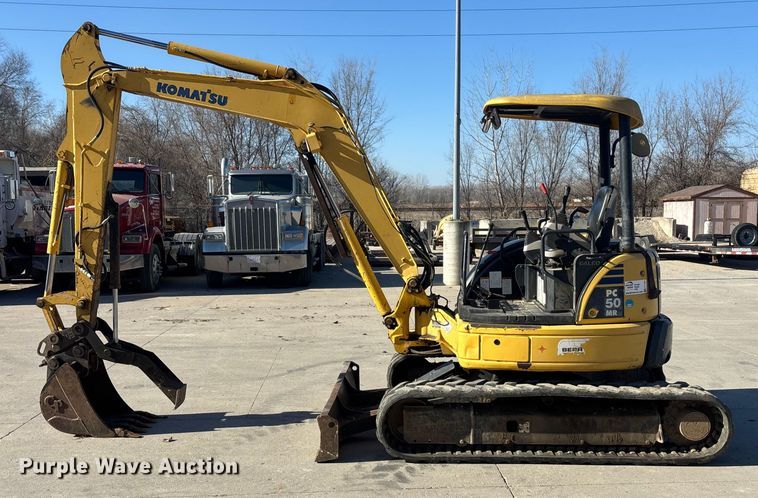 image for item FG1604 2004 Komatsu PC50MR-2 mini excavator