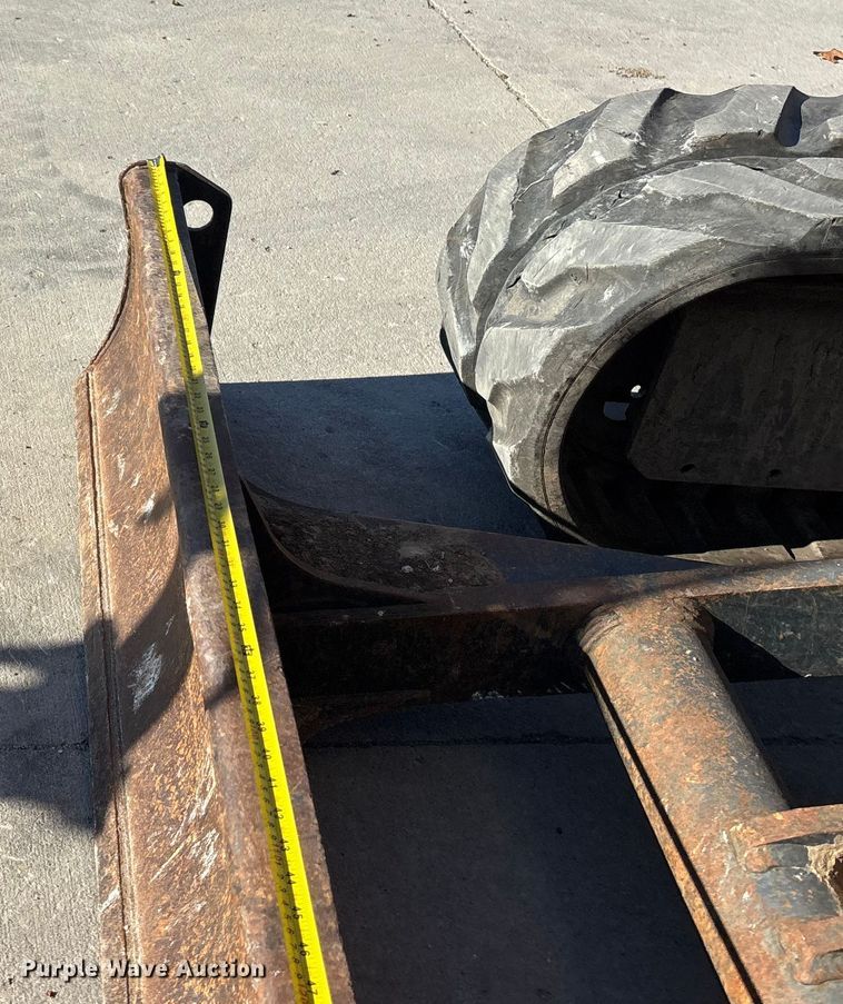 image for item FG1604 2004 Komatsu PC50MR-2 mini excavator