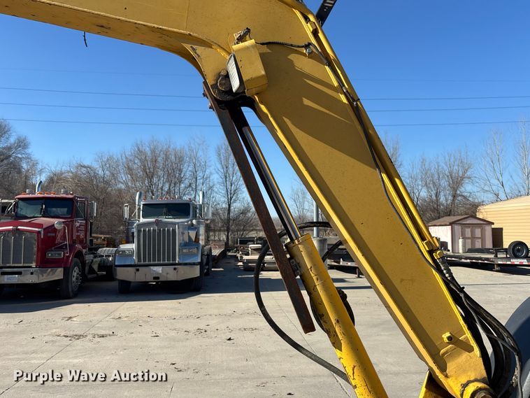 image for item FG1604 2004 Komatsu PC50MR-2 mini excavator