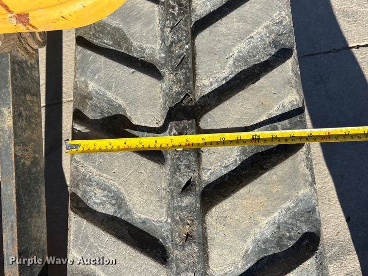 image for item FG1604 2004 Komatsu PC50MR-2 mini excavator