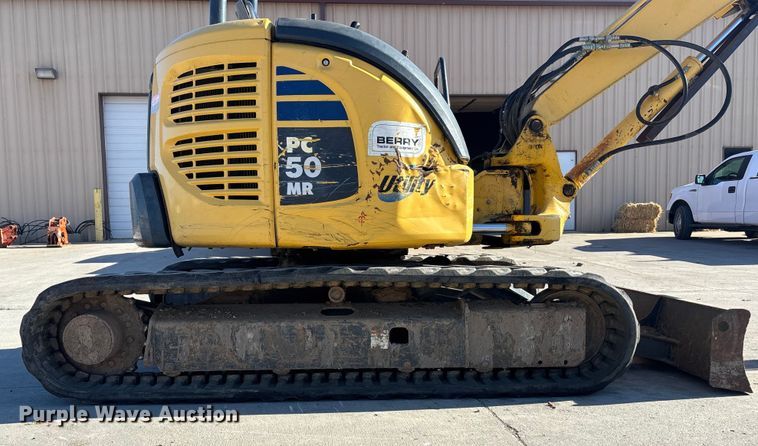 image for item FG1604 2004 Komatsu PC50MR-2 mini excavator