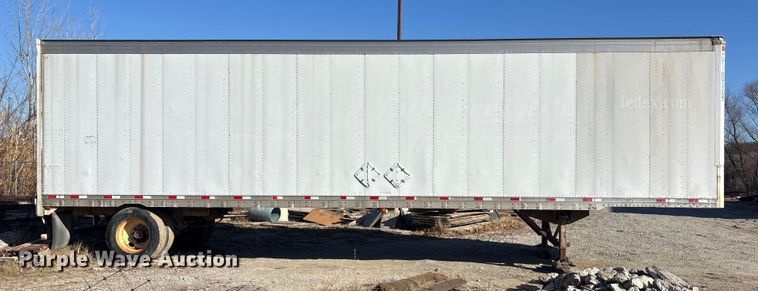 image for item FG1605 1995 Monon dry van trailer