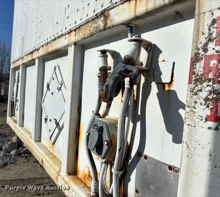 image for item FG1605 1995 Monon dry van trailer