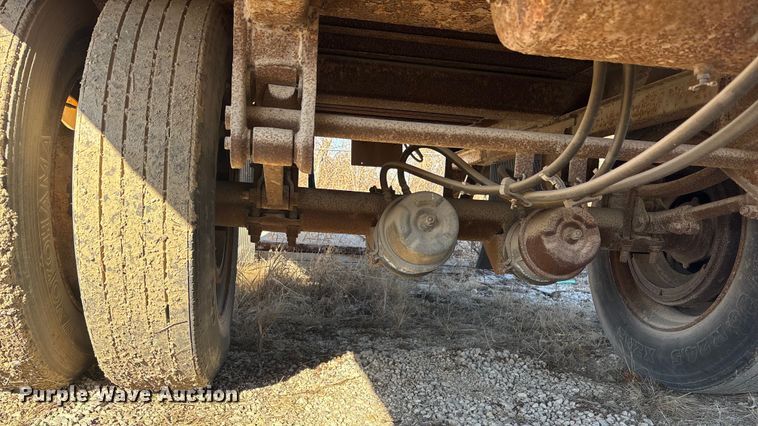 image for item FG1605 1995 Monon dry van trailer