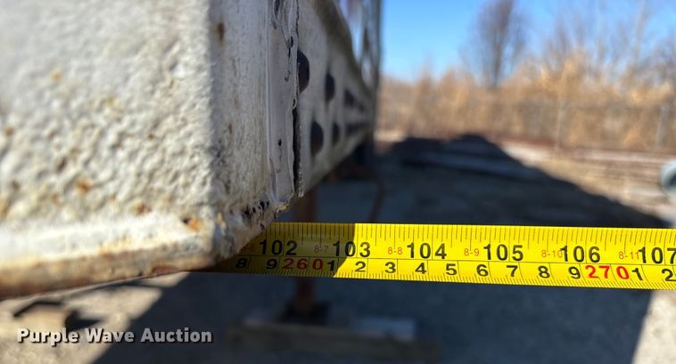 image for item FG1605 1995 Monon dry van trailer