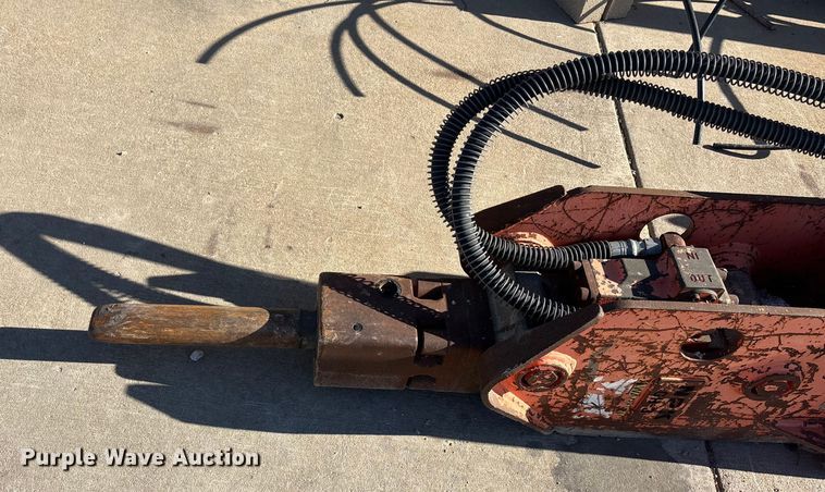 image for item FG1606 NPK breaker