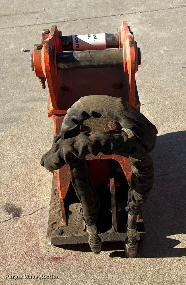 image for item FG1607 NPK C-2D plate compactor