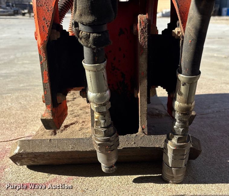 image for item FG1607 NPK C-2D plate compactor