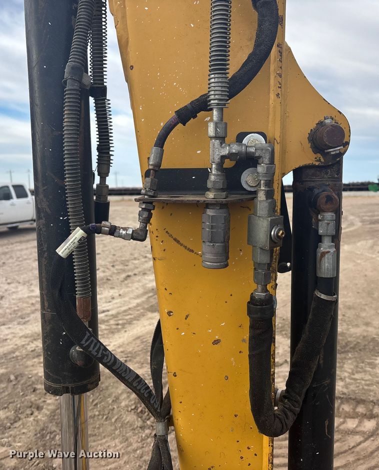 image for item FG1643 2012 Caterpillar 304D mini excavator