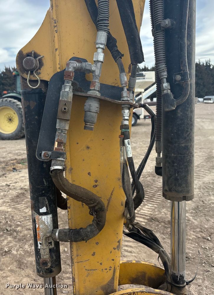 image for item FG1643 2012 Caterpillar 304D mini excavator