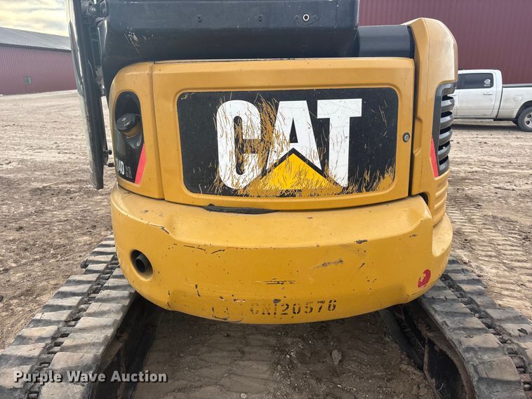 image for item FG1643 2012 Caterpillar 304D mini excavator