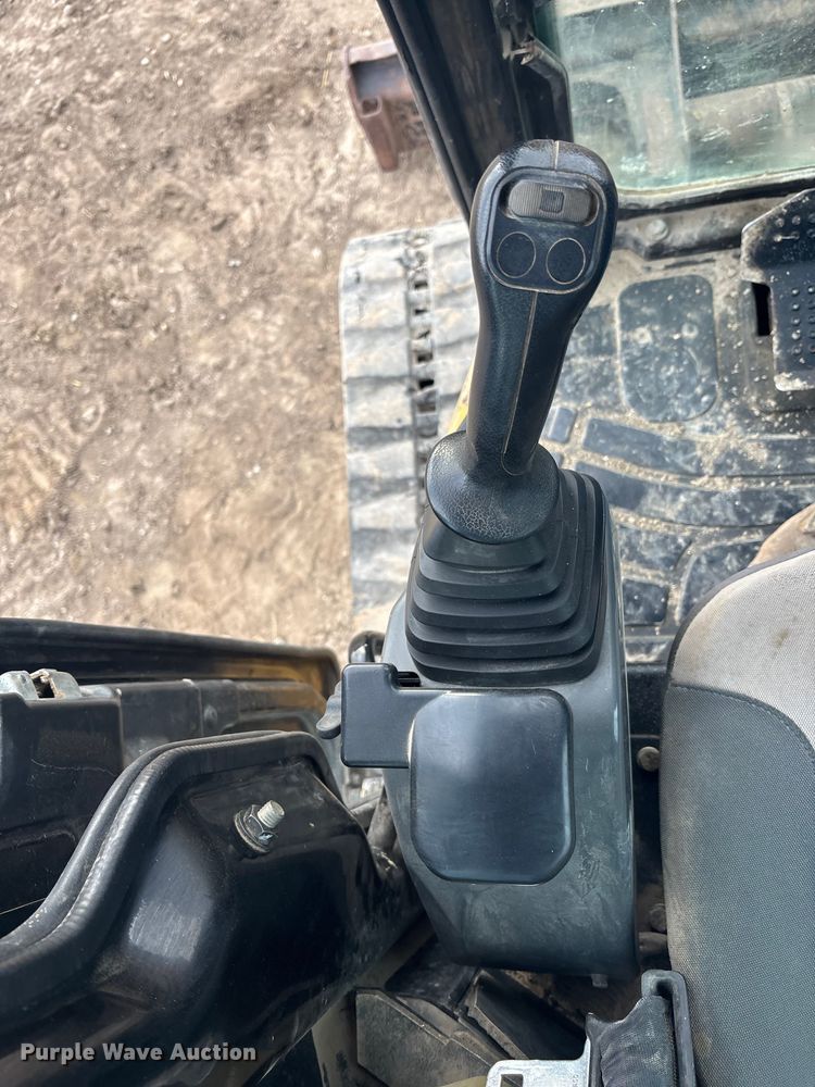 image for item FG1643 2012 Caterpillar 304D mini excavator