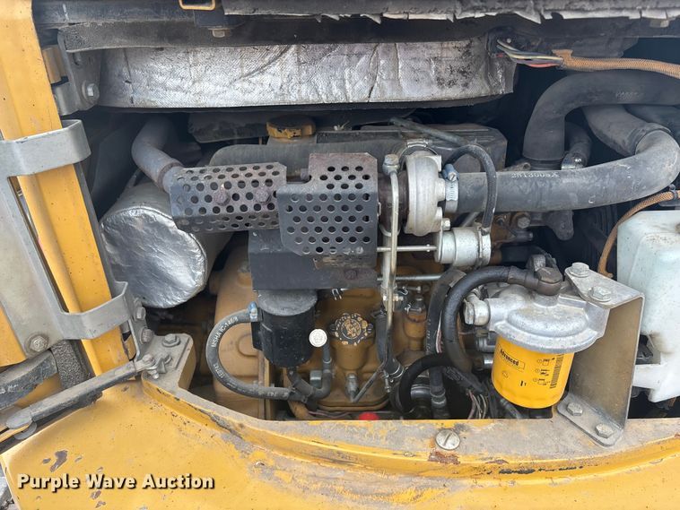 image for item FG1643 2012 Caterpillar 304D mini excavator