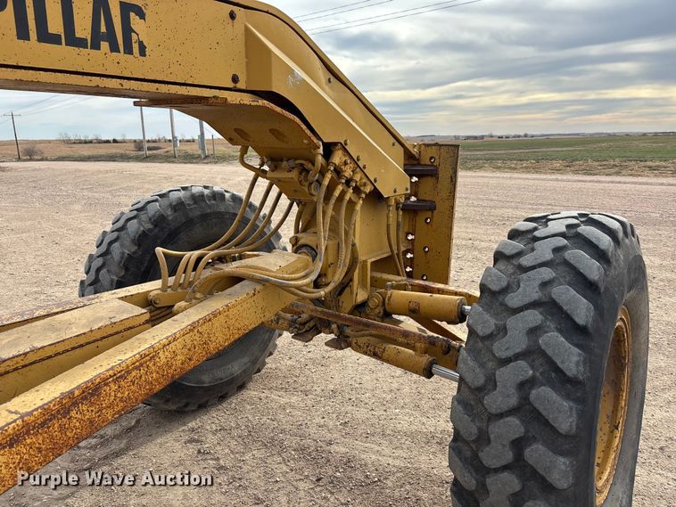 image for item FG1644 1992 Caterpillar 140G motor grader