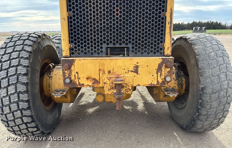 image for item FG1644 1992 Caterpillar 140G motor grader