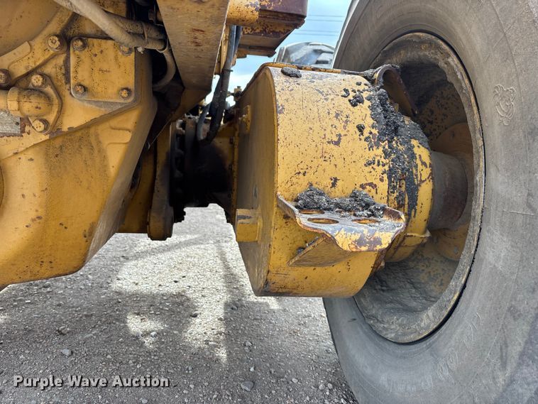 image for item FG1644 1992 Caterpillar 140G motor grader