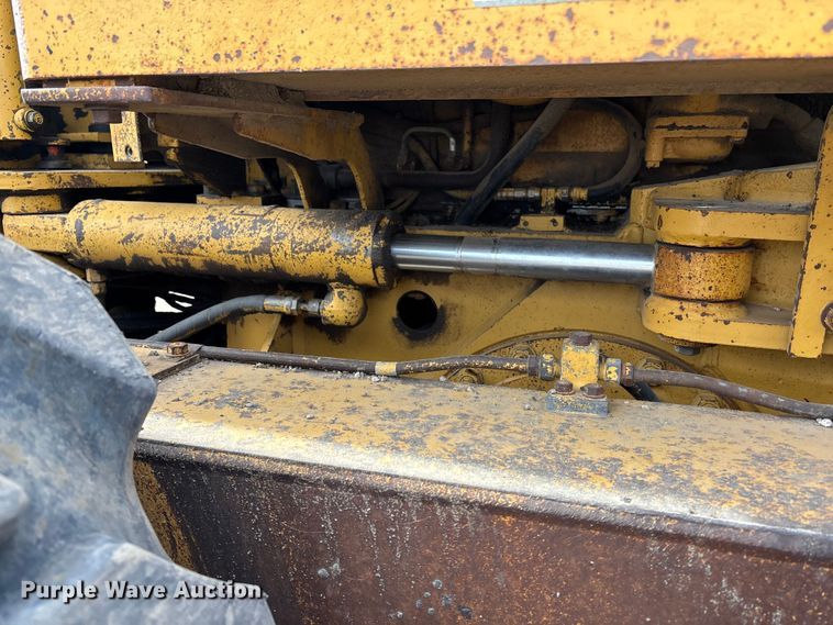 image for item FG1644 1992 Caterpillar 140G motor grader