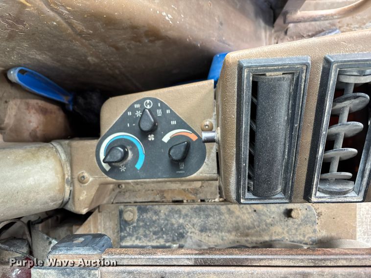 image for item FG1644 1992 Caterpillar 140G motor grader