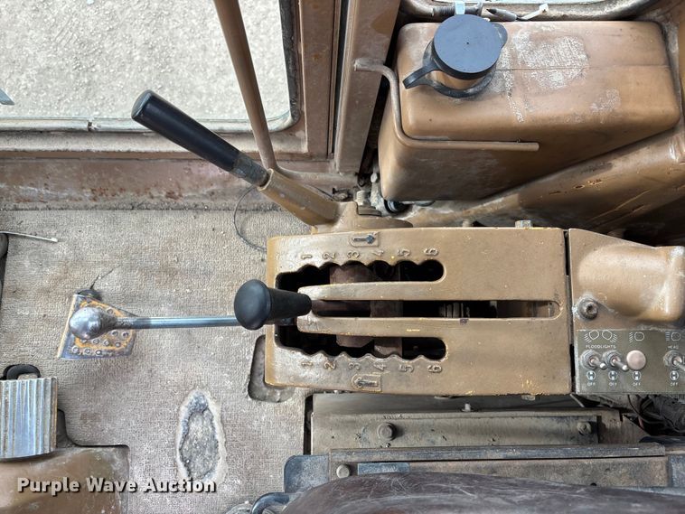 image for item FG1644 1992 Caterpillar 140G motor grader