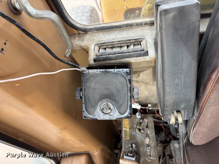 image for item FG1644 1992 Caterpillar 140G motor grader