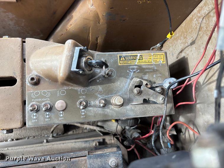 image for item FG1644 1992 Caterpillar 140G motor grader