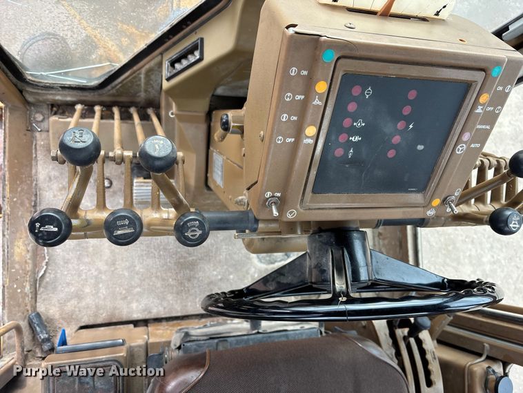 image for item FG1644 1992 Caterpillar 140G motor grader