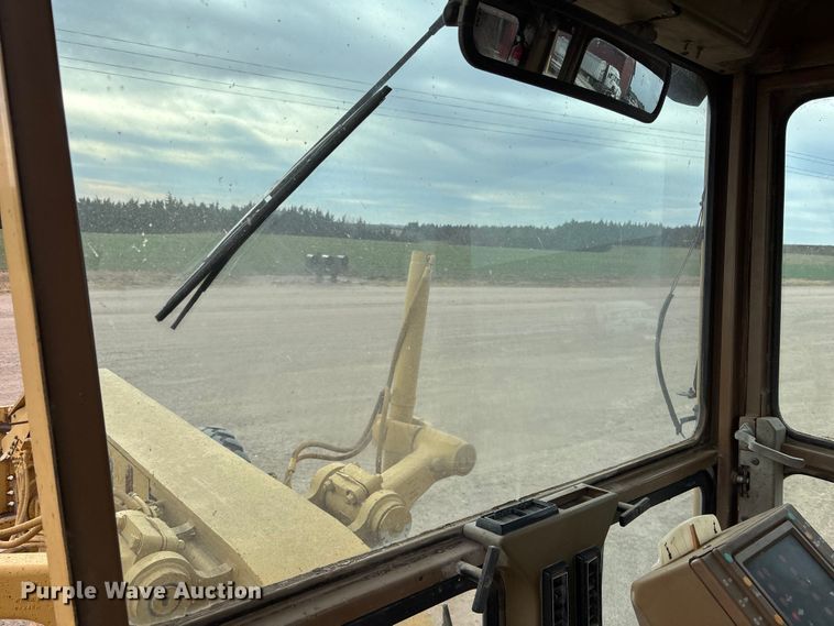 image for item FG1644 1992 Caterpillar 140G motor grader