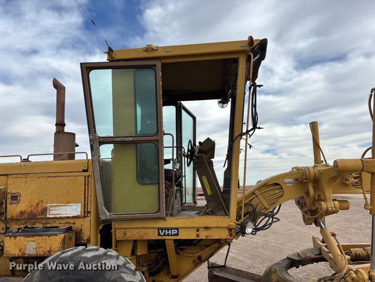 image for item FG1644 1992 Caterpillar 140G motor grader